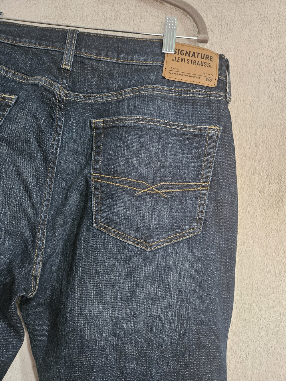 Signature by Levi Strauss Men’s Dark Blue Straight-Leg Jeans - Picture 5 of 8